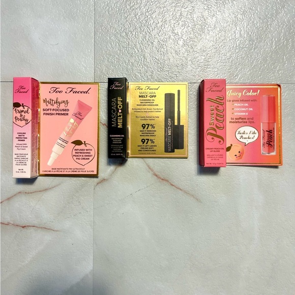 TWO FACED Bundle Sweet Peach Lip Oil Primed And Peachy Primer Mascara Melt Off - Picture 1 of 2